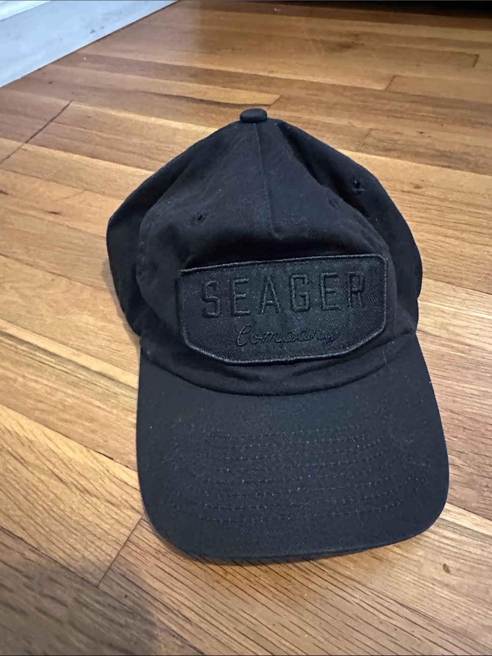 Seager Company Black Men's Baseball Cap - Embroidered Logo